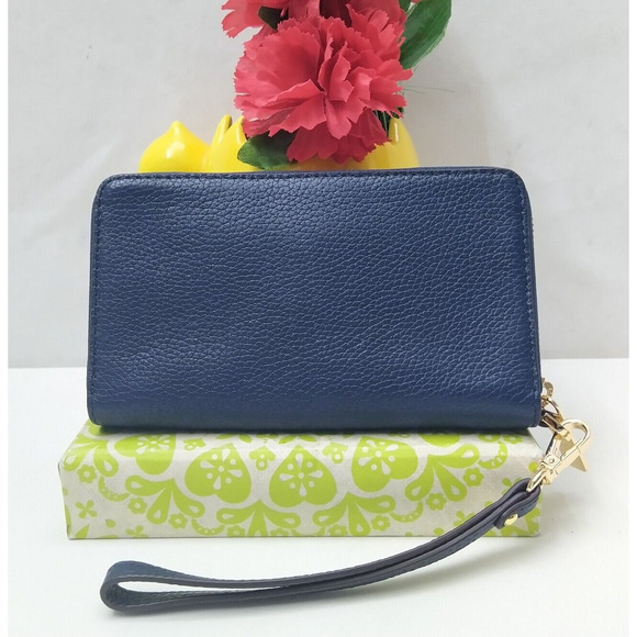 Michael Kors Jet Set Travel Navy Blue Leather Zip Around Phone Case Wallet - NWT - Picture 3 of 16